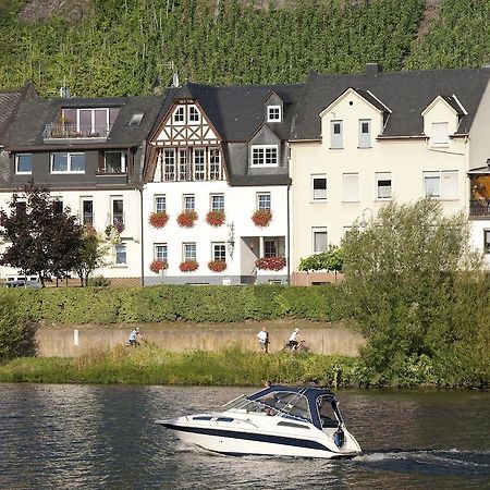 Mosel Panorama Apartment Zell an der Mosel Exterior photo